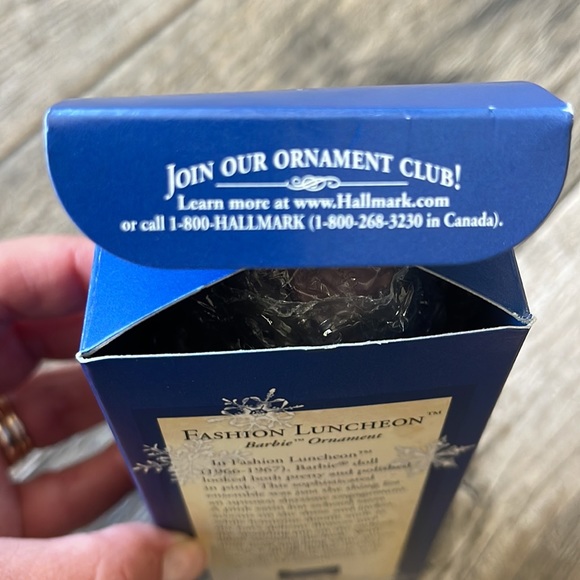 Hallmark Fashion Luncheon Barbie Ornament - Picture 14 of 14